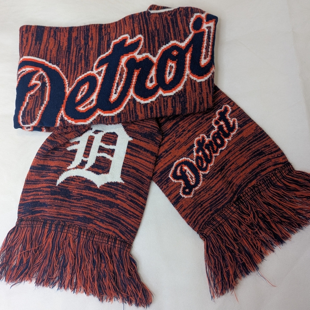 Detroit Tigers MLB Reversible Logo Scarf